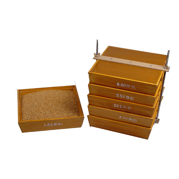 hand-test-sieves-(wooden)-7390